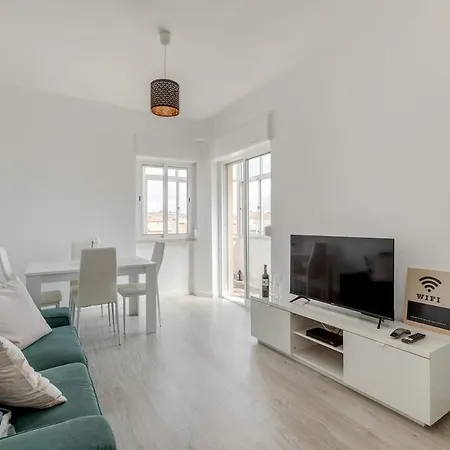 아파트 2bedroom In Reboleira Free Public Parking 아마도라