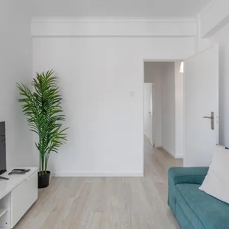 아파트 2bedroom In Reboleira Free Public Parking 아마도라