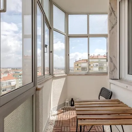2bedroom In Reboleira Free Public Parking 아파트 아마도라