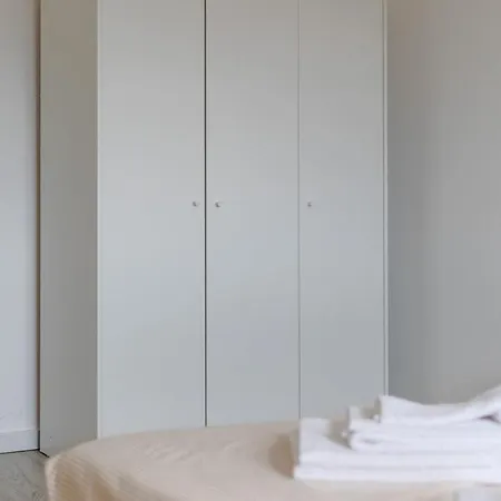 아파트 2bedroom In Reboleira Free Public Parking 아마도라